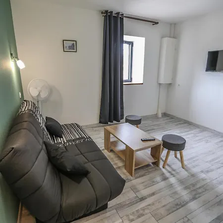 Appart hôtel Eden *
